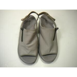 BZees Zip Line Gray Slip On Open Toe Heels Sandals Womens 10M size